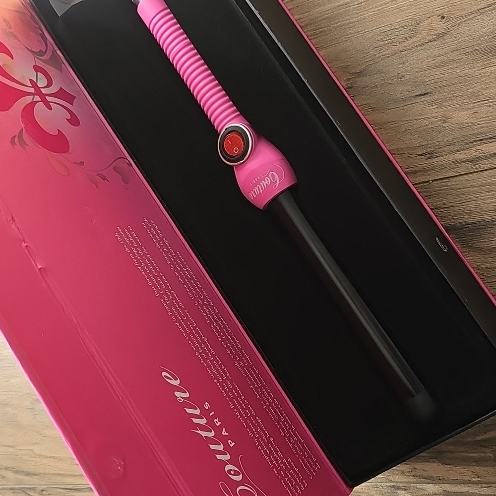 Couture Paris Pink Curling Wand